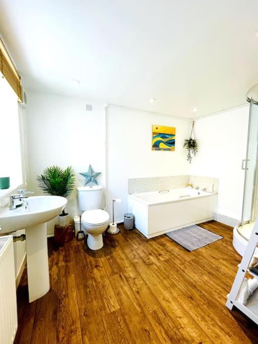 Rookley Villa, 3 Bedroom Family Apartment, Ventnor Exterior photo